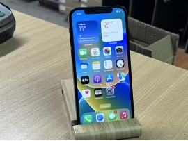 Apple iPhone 12 64GB (клас А)