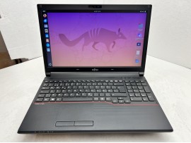 Fujitsu LIFEBOOK E556 15.6" i3-6100U 8GB 130GB клас А