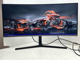 Samsung C34H890WGU 34" (клас А)