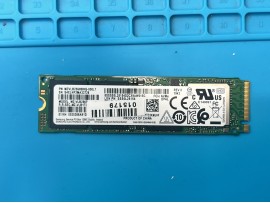 Samsung 8SSSS0L25154G2CX9AW015G 256GB M.2 Nvme