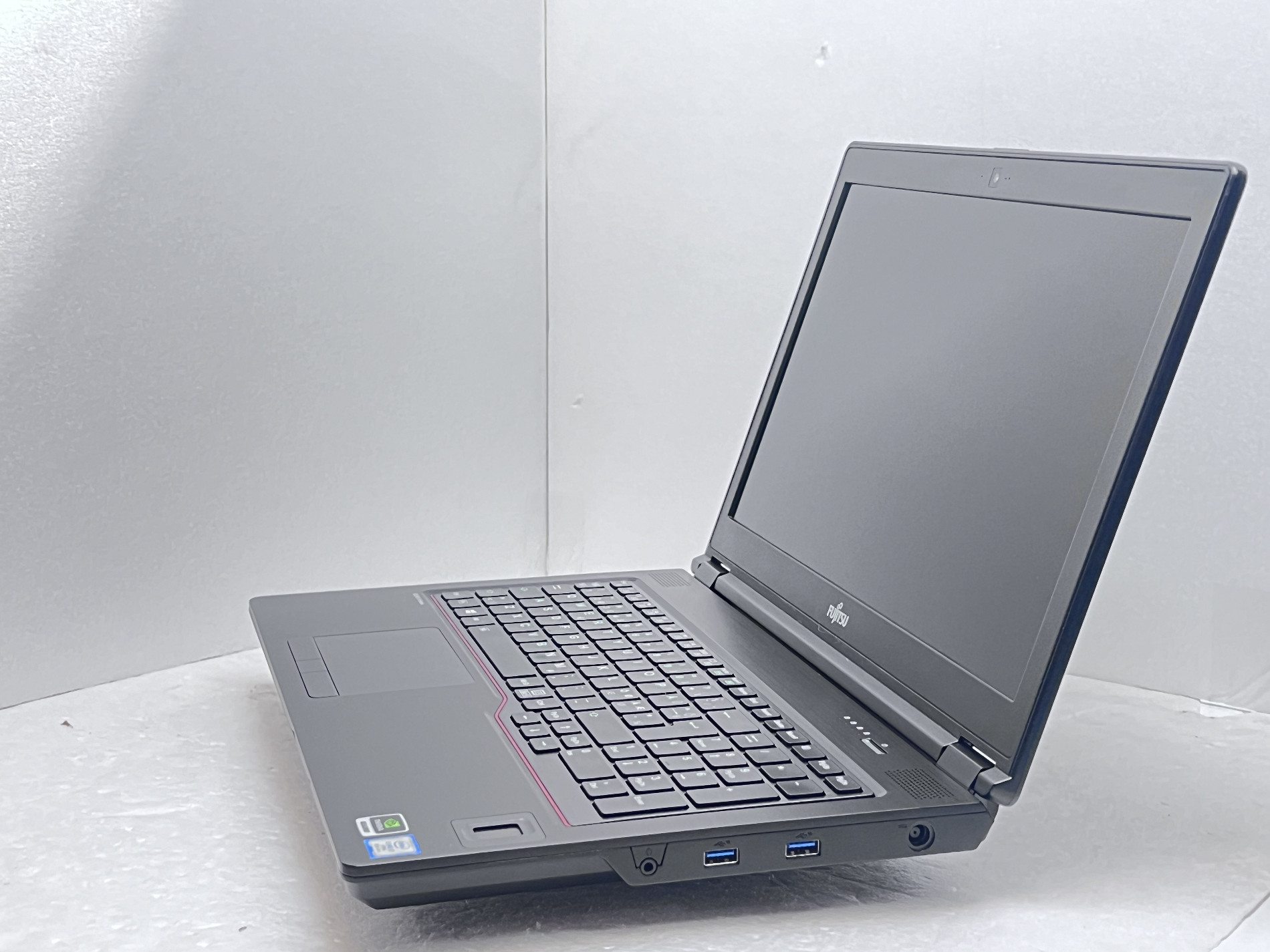 Лаптоп Fujitsu CELSIUS H780 15.6 Лаптоп Fujitsu CELSIUS H780 15.6