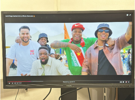 Philips 272B8Q 27" (клас А)