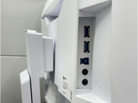 Eizo FlexScan EV2456 24" (клас А)