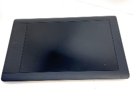 Таблет WACOM Intuos5 Touch PTH850 Large Pen Tablet 12.80" x 8" Active Area клас А