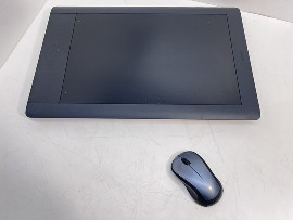 Таблет WACOM Intuos5 Touch PTH850 Large Pen Tablet 12.80" x 8" Active Area клас А