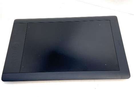 WACOM Intuos5 Touch PTH850 Large Pen Tablet 12.80" x 8" Active Area клас А