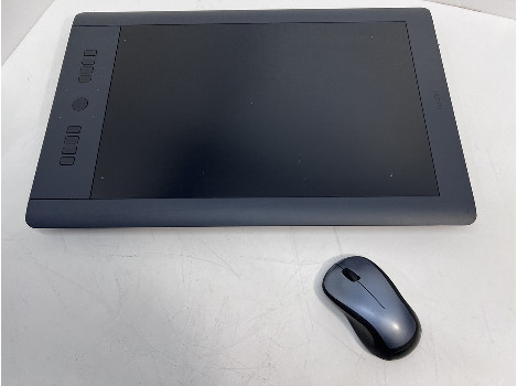 WACOM PTH-851 Intuos Pro Professional Pen - Touch Tablet (Black- Large) 12.80" x 8" Active Area клас А