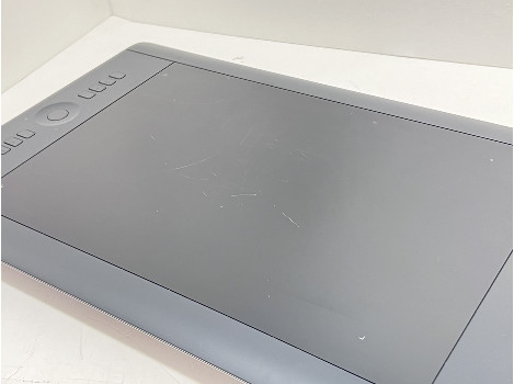 WACOM PTH-851 Intuos Pro Professional Pen - Touch Tablet (Black- Large) 12.80" x 8" Active Area клас А