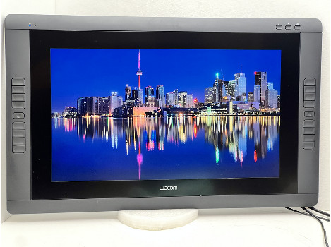Wacom Cintiq 22HD Touch (DTH-2200) 22" (клас А)