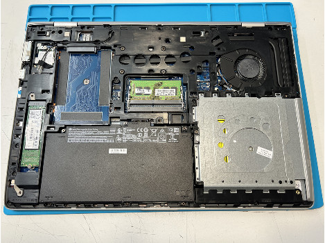 HP ProBook 650 G4 15.6" i3-8130U 8GB 130GB клас А