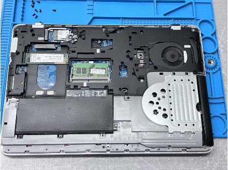 HP ProBook 650 G3 15.6" i5-7200U 8GB 260GB клас А