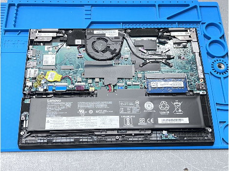 Lenovo ThinkPad Yoga 370 13.3" touch i5-7300U 8GB 260GB клас Б