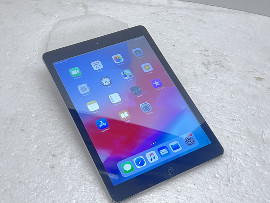 Таблет Apple iPad Air (A1475) 32GB клас А