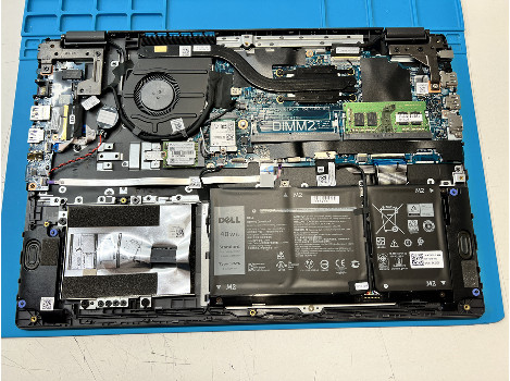 Dell Latitude 3510 15.6" i3-10110U 8GB 260GB клас А