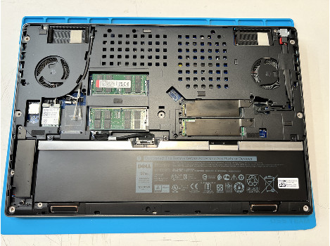 Dell Precision 7530 touch 15.6" i7-8750H 32GB 1260GB клас Б