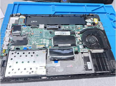 Lenovo ThinkPad T470 14" i5-7300U 8GB 260GB клас А