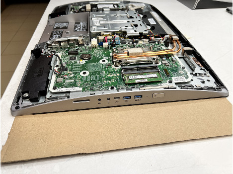 HP EliteOne 800 G2 All-in-One 23" 1920x1080 FHD i5-6500 8GB 260GB HD 530