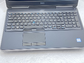 Лаптоп Dell Precision 7520 15.6" i7-7820HQ 32GB 510GB клас А