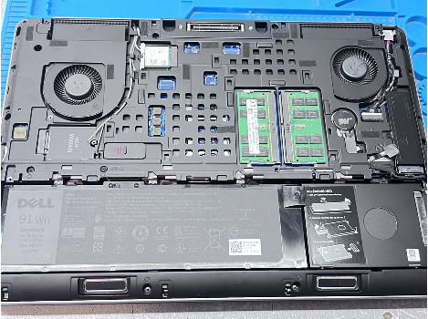 Dell Precision 7520 15.6" i7-7820HQ 32GB 510GB клас А