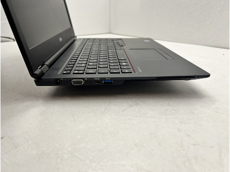 Fujitsu LIFEBOOK U758 15.6" i5-8250U 16GB 260GB клас А