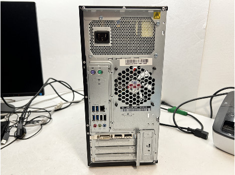 Lenovo ThinkStation P520c Xeon W-2123 32GB 260GB Quadro K2200 4GB