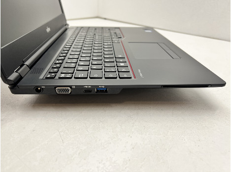 Fujitsu LIFEBOOK U758 15.6" i5-8250U 16GB 260GB клас А