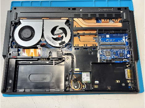 Fujitsu CELSIUS H780 15.6" i7-8850H 16GB 510GB клас А