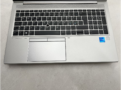 HP EliteBook 850 G8 15.6" i5-1135G7 16GB 260GB клас Като Нов