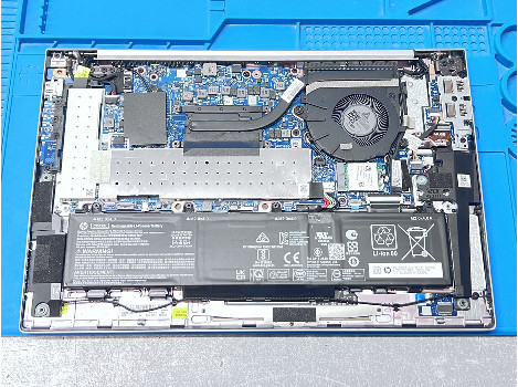 HP EliteBook 845 G8 14" Ryzen 3 5400U 16GB 260GB клас Като Нов