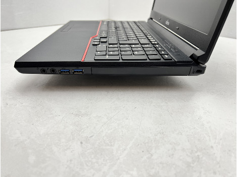 Fujitsu LIFEBOOK E556 15.6" i3-6100U 8GB 260GB клас А