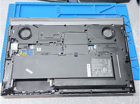 HP ZBook Fury 17 G8 17.3" i7-11850H 32GB 510GB клас А