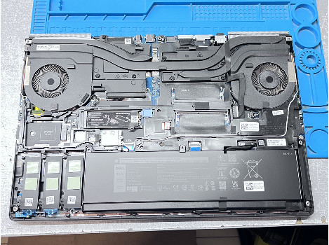 Dell Precision 7760 17.3" i9-11950 32GB 1020GB клас А