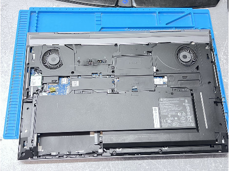 HP ZBook Fury 17 G7 17.3" i7-10850H 32GB 510GB клас А