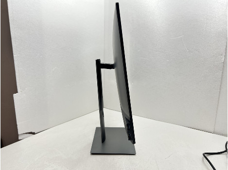 Dell UltraSharp U2721DE 27" (клас А)