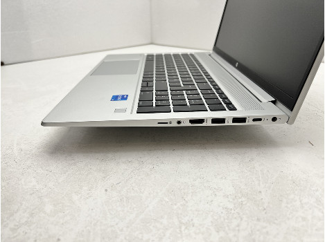HP ProBook 650 G8 15.6" i5-1135G7 16GB 260GB клас Като Нов