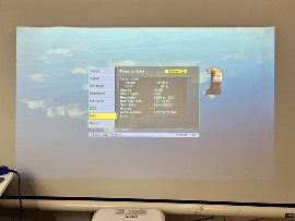 Проектор Epson EB-685Wi 2578часа клас А