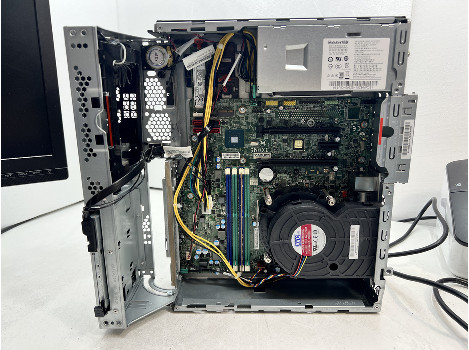 Lenovo ThinkCentre M920s i5-8500 8GB 260GB UHD 630