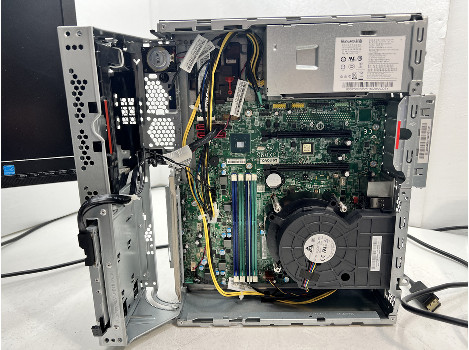 Lenovo ThinkCentre M920s i5-8500 8GB 260GB UHD 630