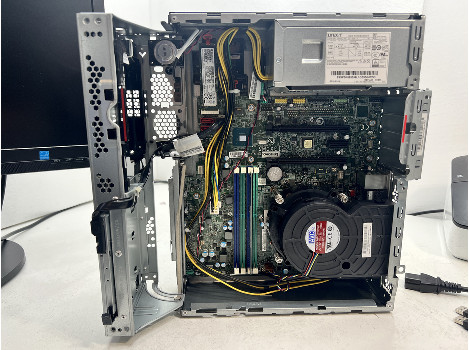 Lenovo ThinkCentre M920s i5-8500 8GB 260GB UHD 630