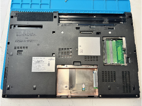 Fujitsu CELSIUS H770 15.6" i7-7820HQ 16GB 510GB клас А