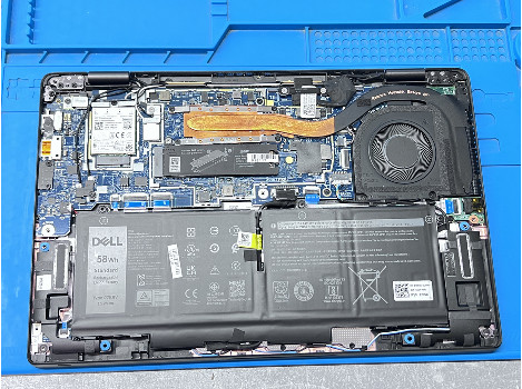 Dell Latitude 7330 13.3" i7-1265U 32GB 1020GB клас А