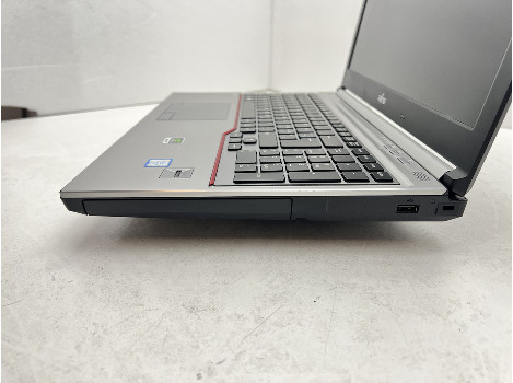 Fujitsu CELSIUS H770 15.6" i7-7820HQ 16GB 510GB клас А