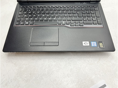 Fujitsu LIFEBOOK E559 15.6" i3-8145U 8GB 260GB клас А