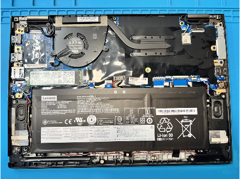 Lenovo ThinkPad X390 Yoga 13.3" touch i7-8665U 16GB 260GB клас А