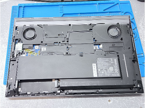 HP ZBook Fury 17 G8 17.3" i7-11850H 32GB 510GB клас А