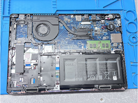 Dell Latitude 5490 14" i3-8130U 8GB 260GB клас А