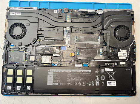 Dell Precision 7760 17.3" i7-11850H 32GB 1020GB клас А