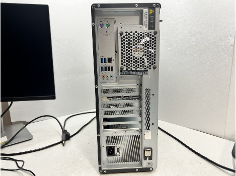 Lenovo ThinkStation P520 Xeon W-2245 32GB 510GB Quadro P2000 5GB