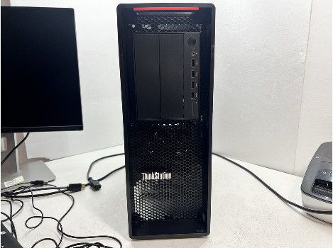 Lenovo ThinkStation P520 Xeon W-2245 32GB 512GB Radeon Pro WX 5100 8GB