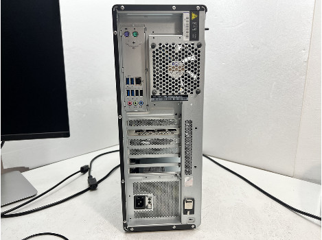 Lenovo ThinkStation P520 Xeon W-2245 32GB 512GB Quadro P2000 5GB